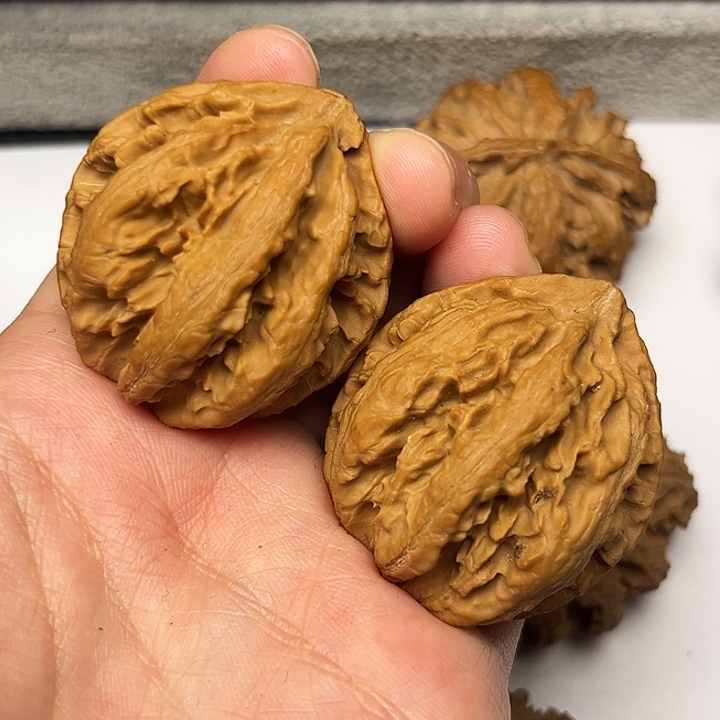 秦岭文玩核桃核桃