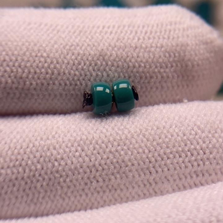 未镶嵌绿松石珠宝奇石直切对珠4.6mm福利款AA562