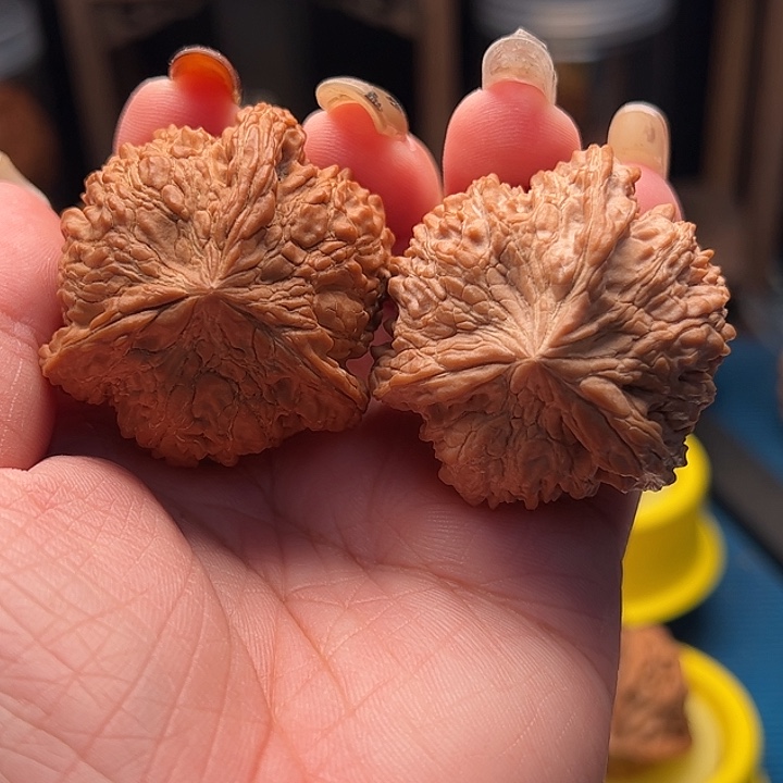 吊坠文玩核桃满天星三棱 全品