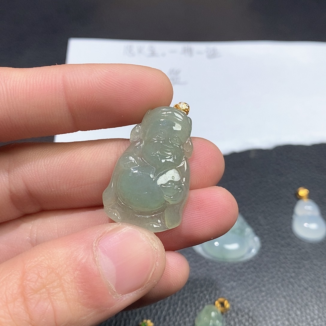 翡翠吊坠(不含链)18K金镶嵌