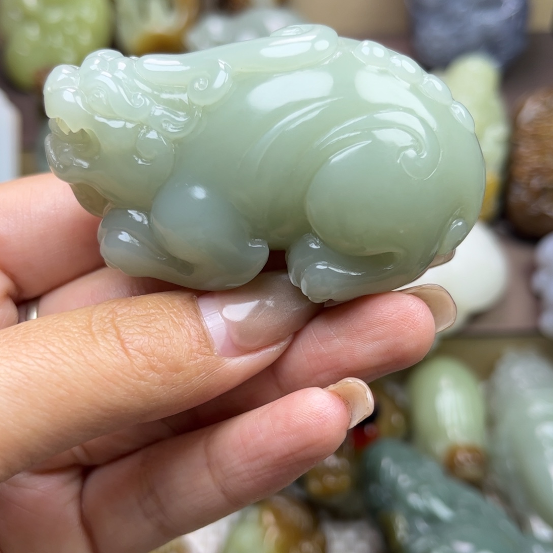 美***城和田玉未镶嵌把件