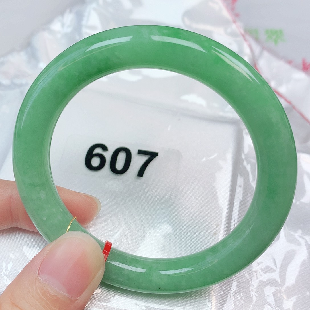 翡翠手镯未镶嵌抖音607