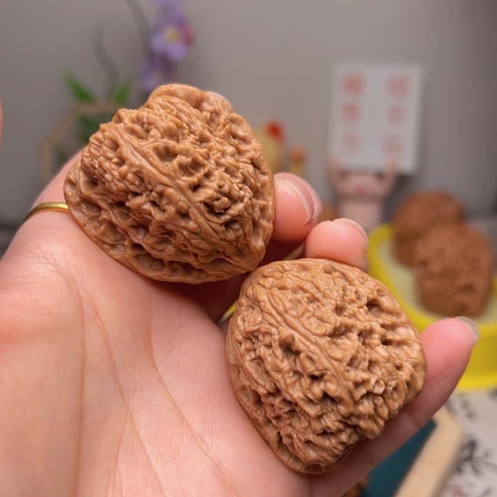 文玩核桃吊坠歪南疆石37全品