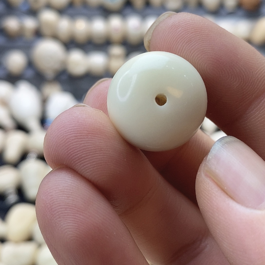 烈***燎吊坠菩提根/象牙果