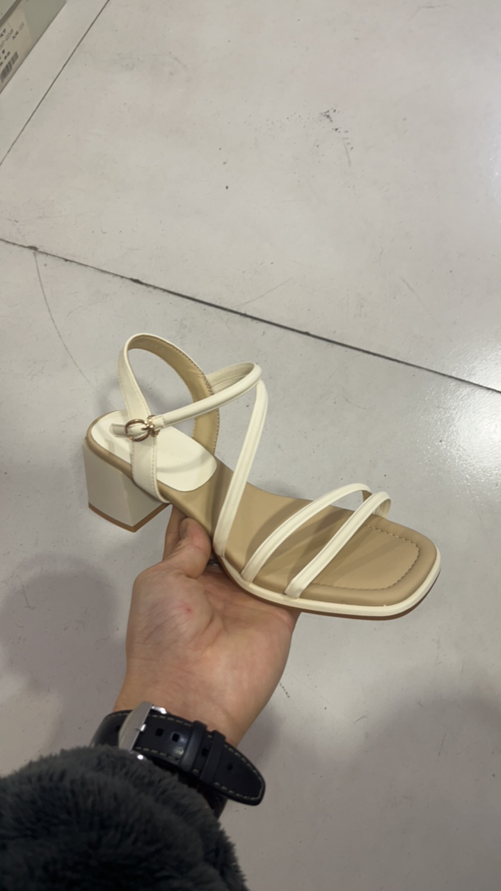 29843371百搭休闲夏季凉单鞋
