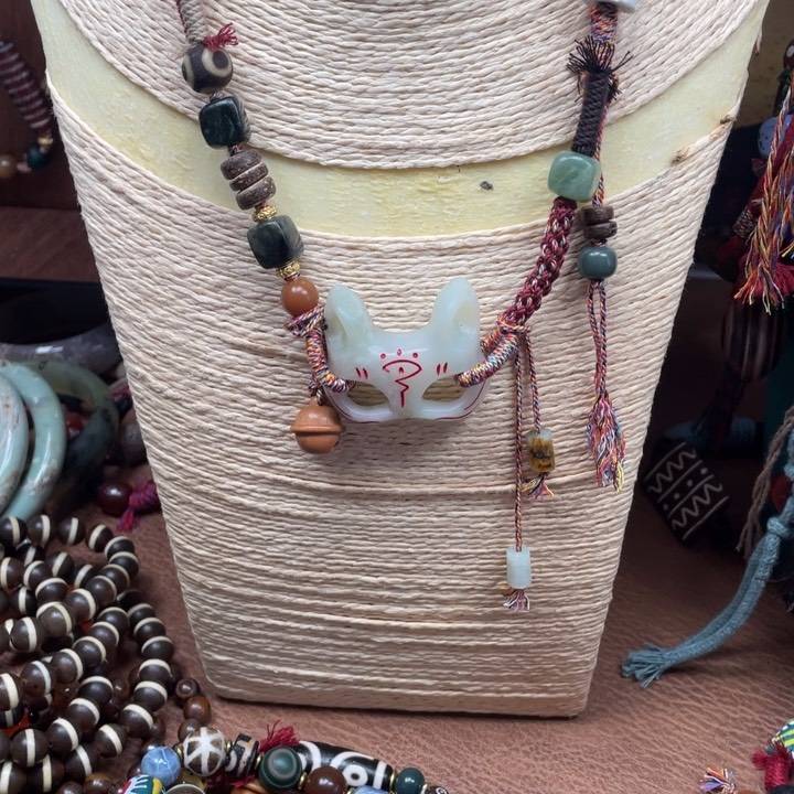 玛瑙/玉髓颈饰未镶嵌