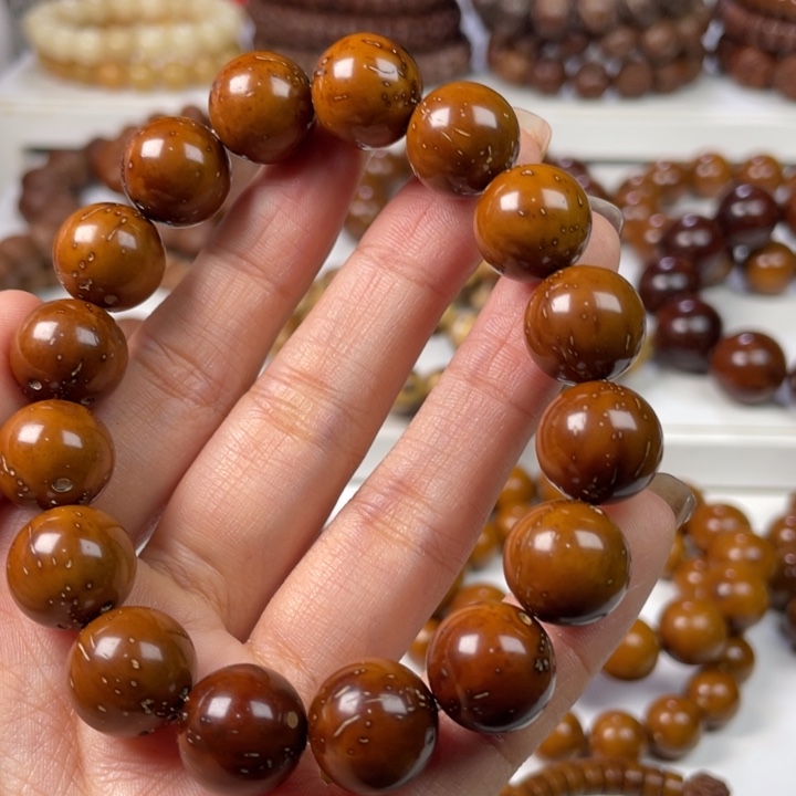 紫金鼠手串13.5尺寸练手瑕疵款（反油棕线）