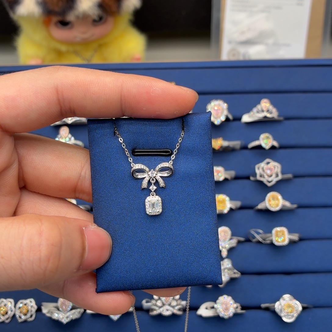 拾***者18K金镶嵌戒指/指环钻石钻石项链