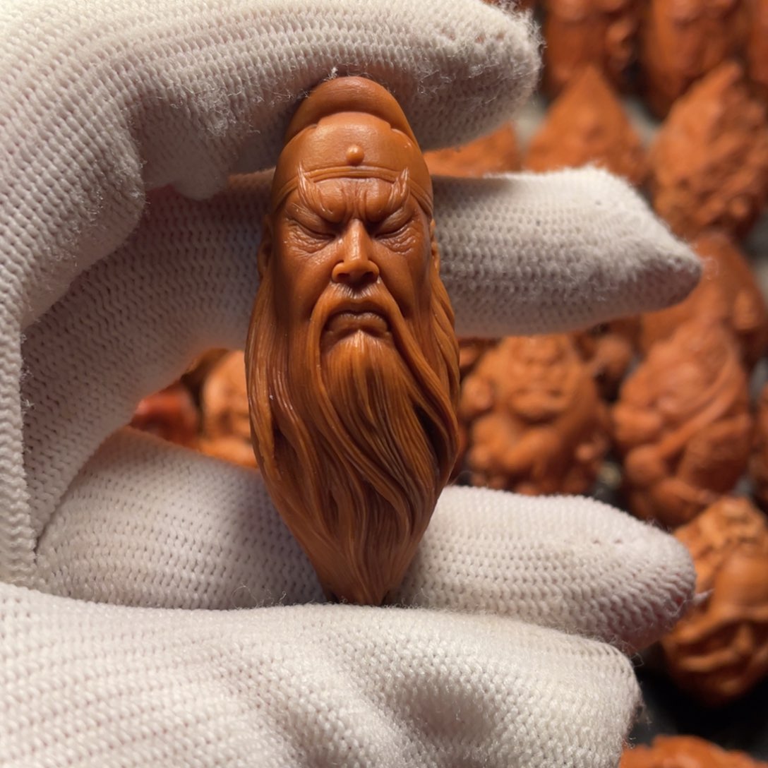 橄榄核吊坠核雕关羽