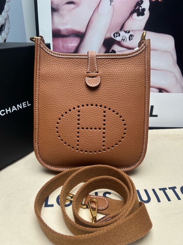 99新 Hermes/爱马仕 壹号金棕伊芙琳mini（b刻）52F20108