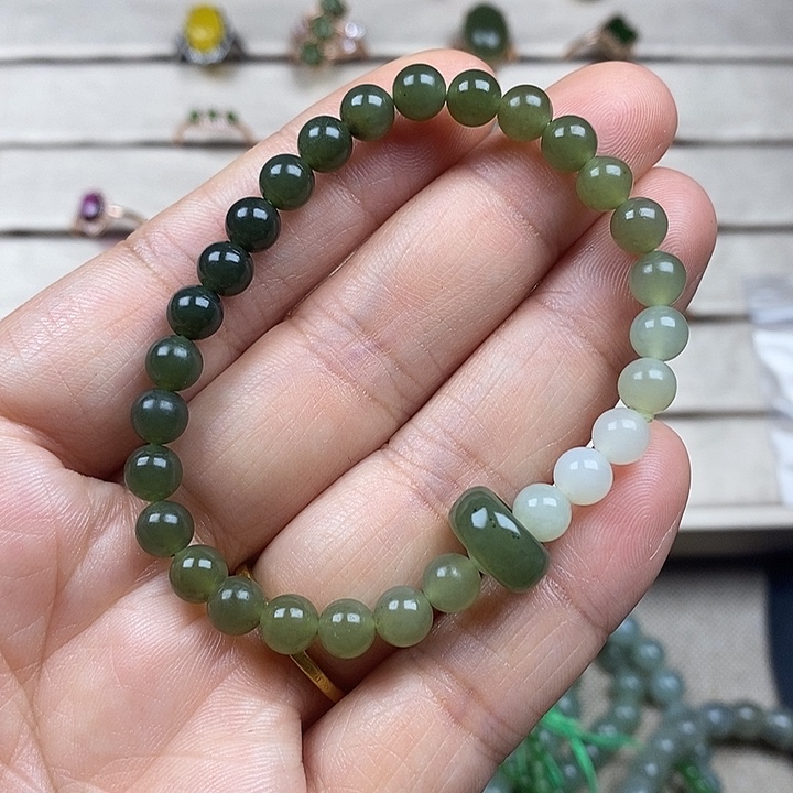 和田玉未镶嵌手链