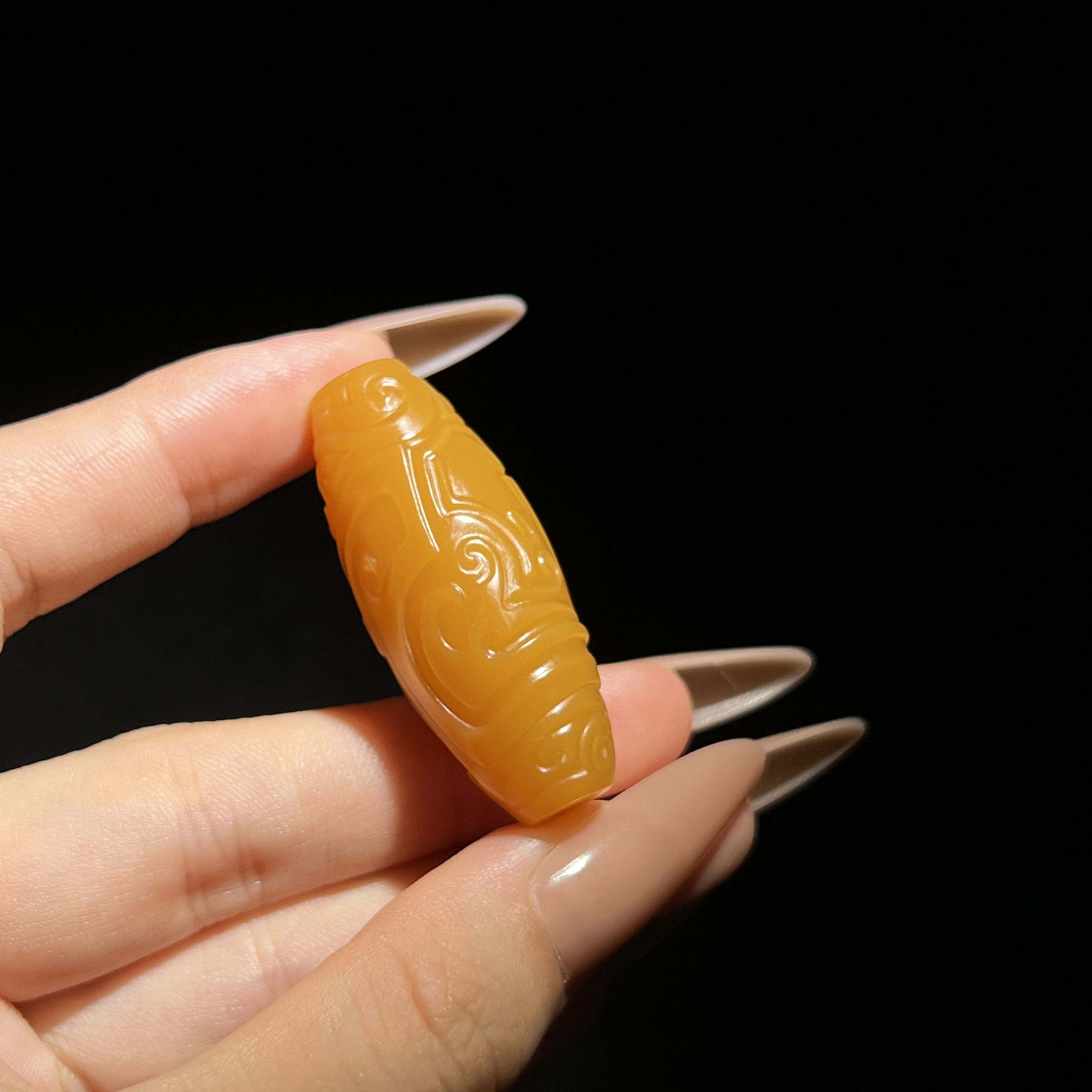 纯手工精品缅黄玉化料仿古勒子顶珠配珠锁骨珠雕刻