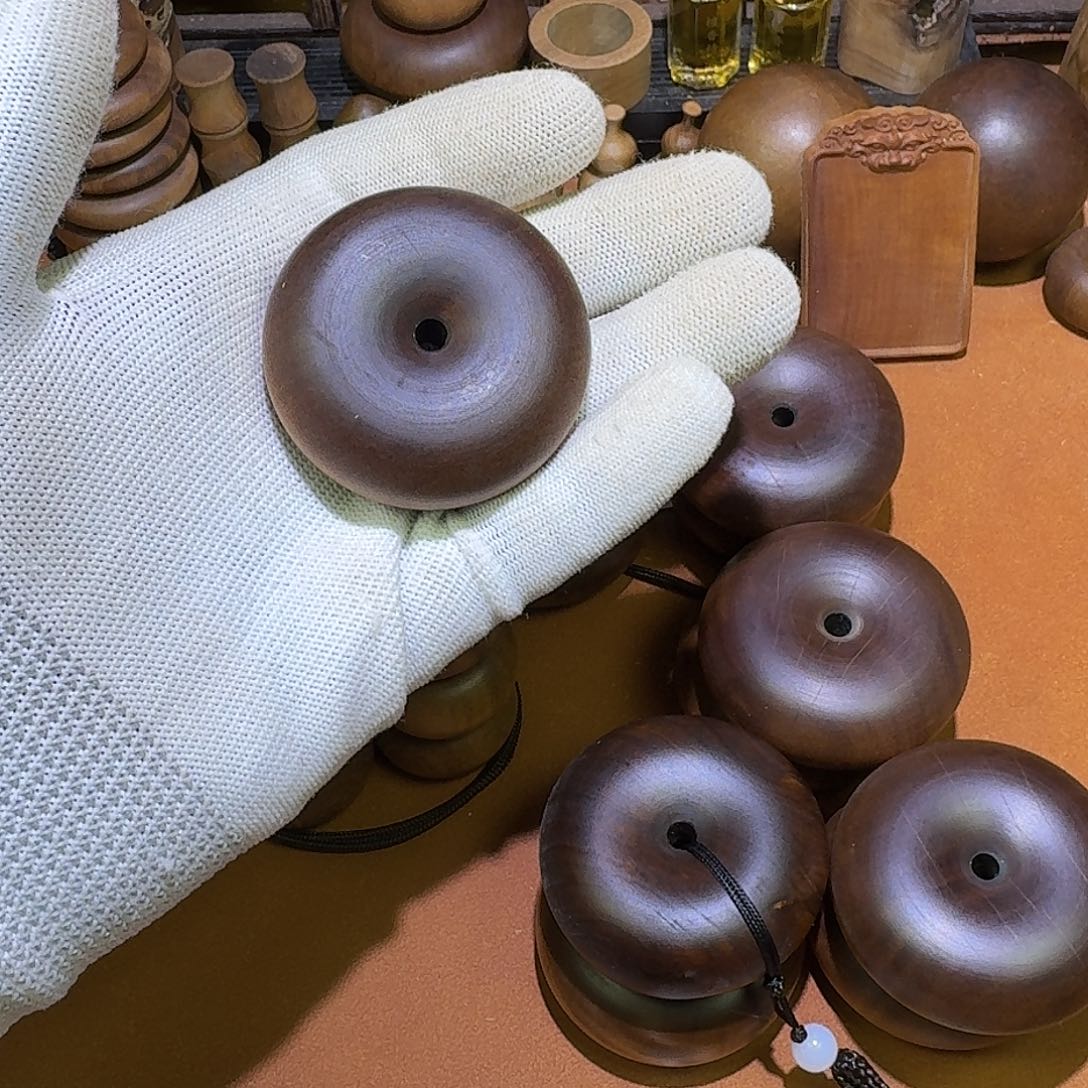 檀香木老山檀黑肉面包圈5×2瑕疵款