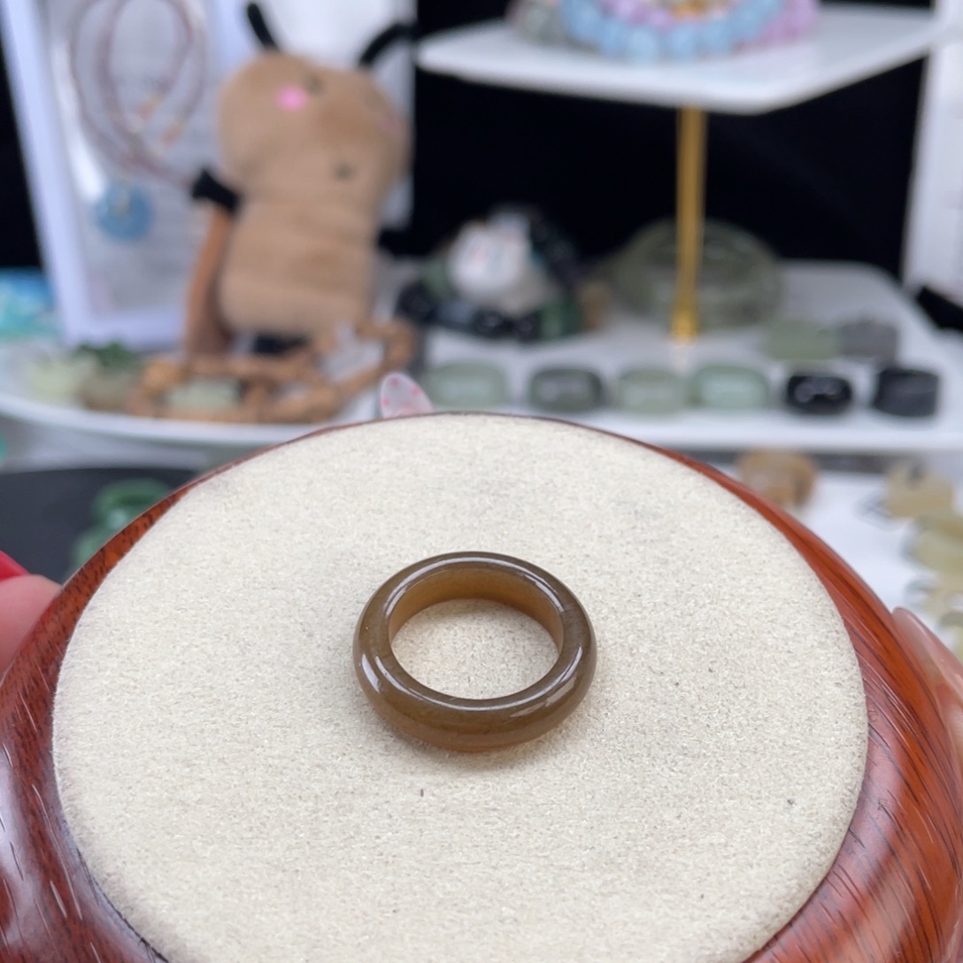 和田玉未镶嵌戒指O2咖啡糖16.3