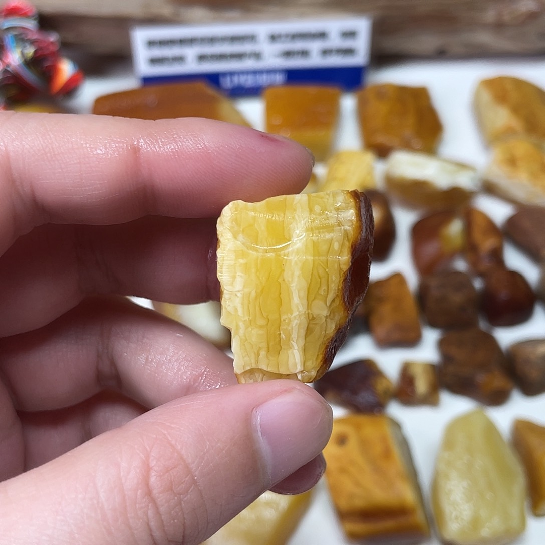 定制琥珀未镶嵌原矿琥珀
