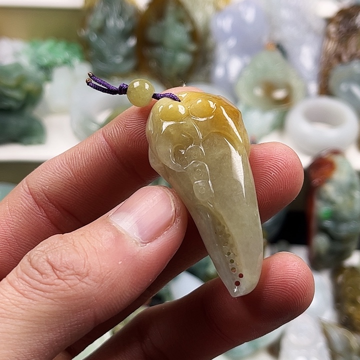 定制翡翠未镶嵌翡翠