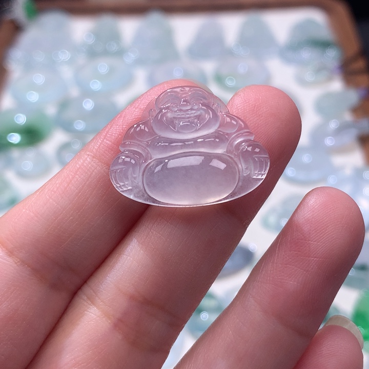 颈饰未镶嵌翡翠冰种佛公
