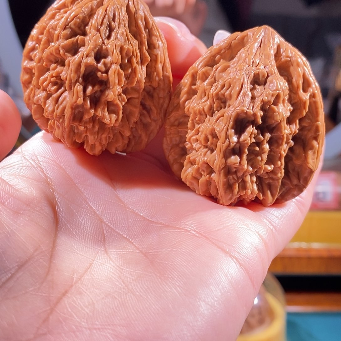 文玩核桃吊坠悦****藏虎头王