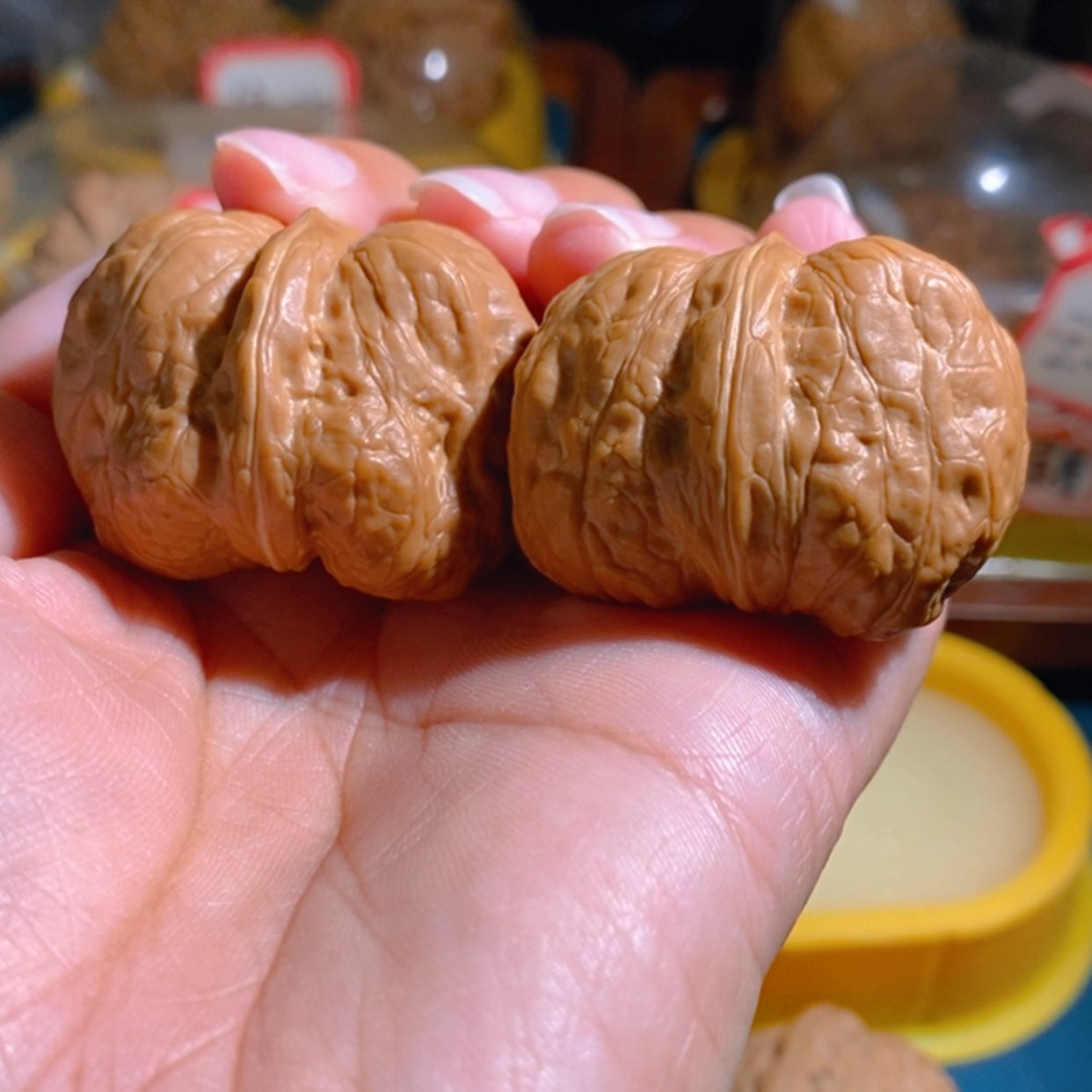 【闪购商品】文玩核桃吊坠白**呦玉蟾