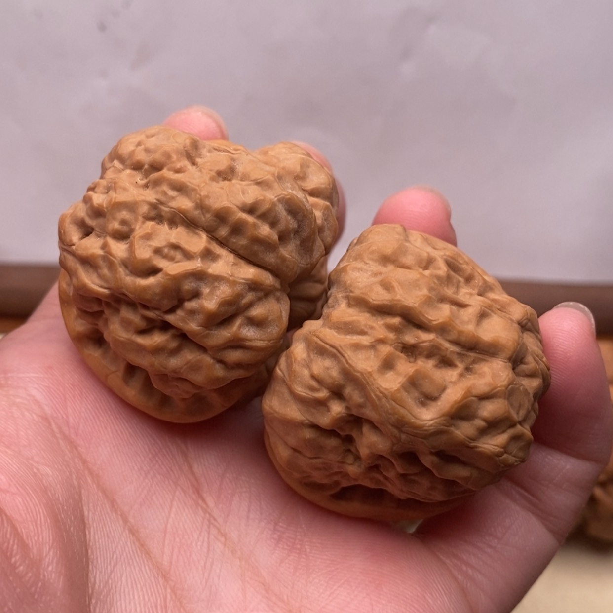 【闪购商品】把件文玩核桃边40左右