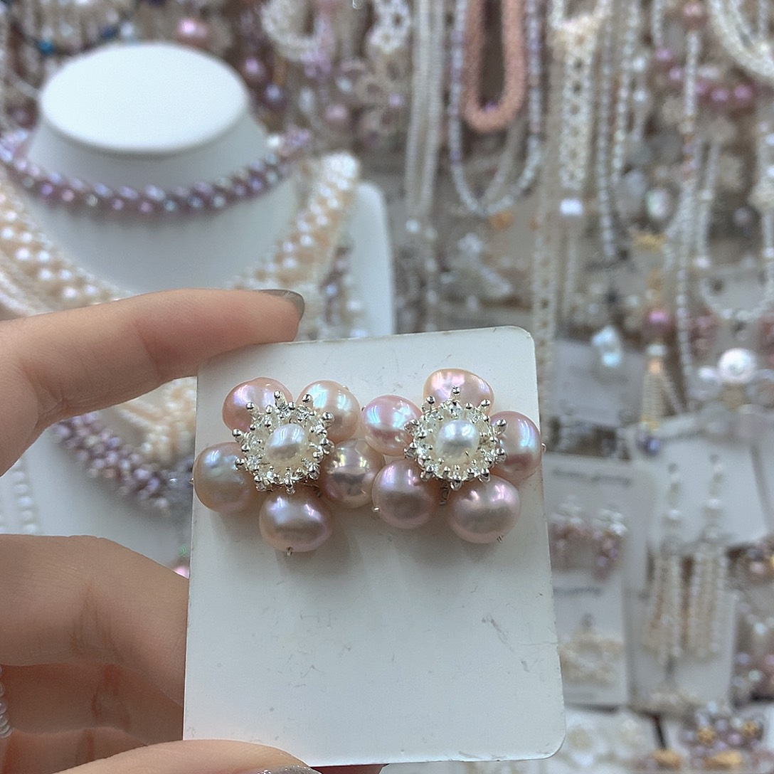 淡水珍珠银S925镶嵌耳饰