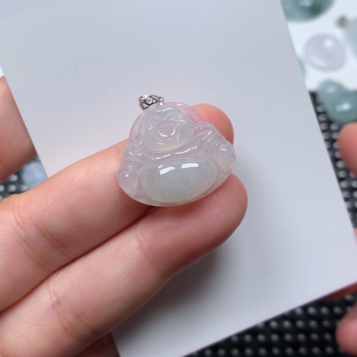 翡翠未镶嵌颈饰佛公