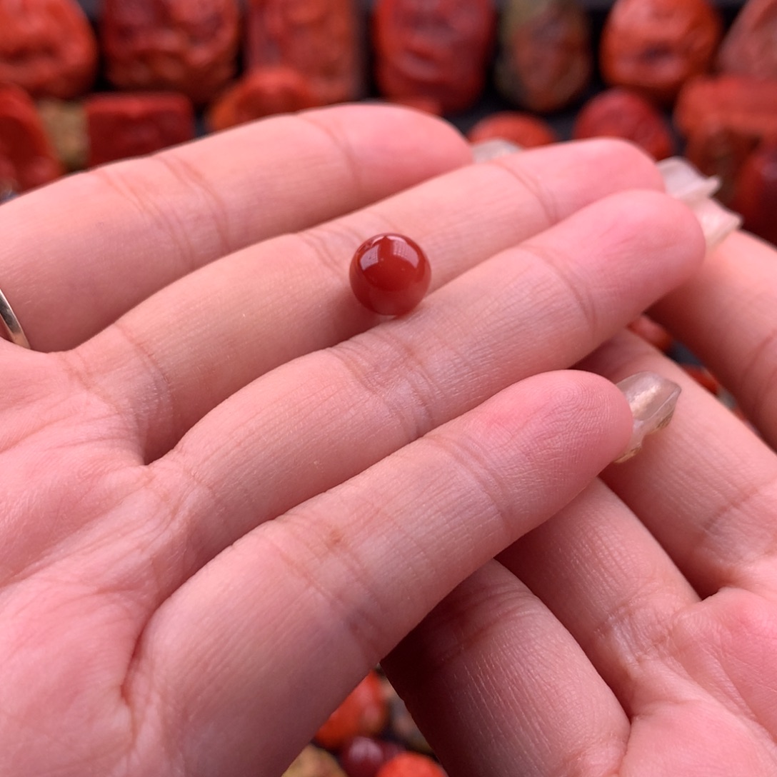 南红玛瑙南红川料原矿圆珠8mm未镶嵌