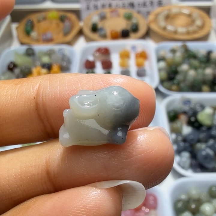 和田玉未镶嵌珠宝奇石