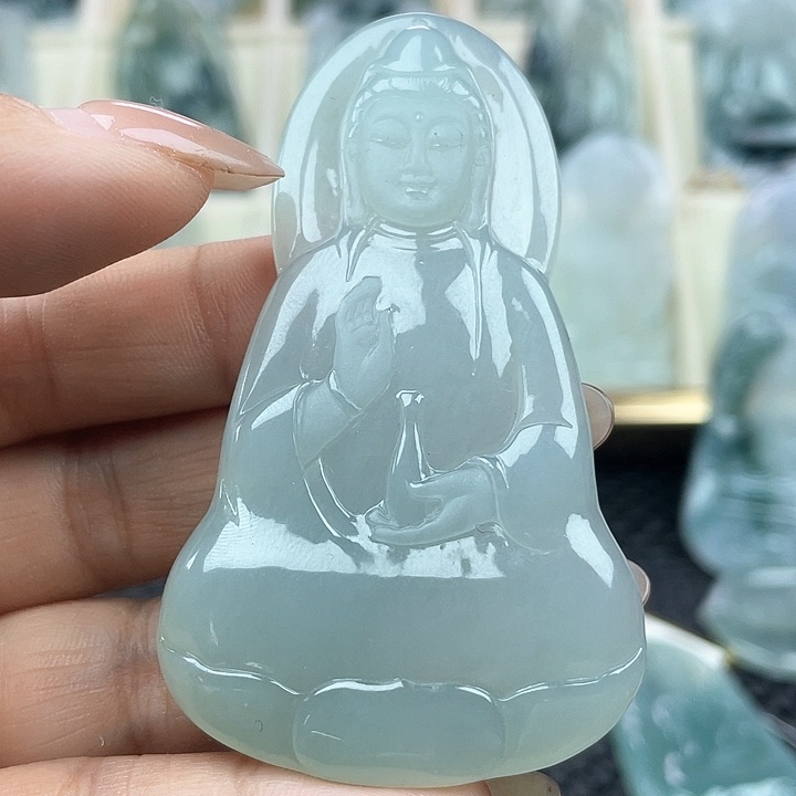 颈饰未镶嵌翡翠龙**业天然翡翠A货素衣观音