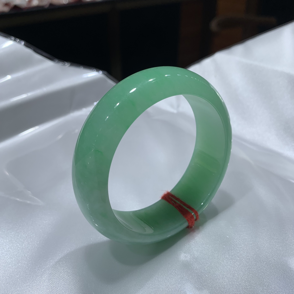 天然缅甸翡翠a货手镯大轮胎满底色果绿种老肉细59-20-8.8