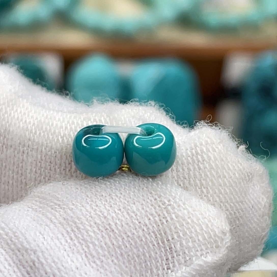 绿松石未镶嵌挂件