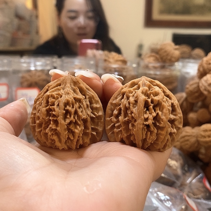 文玩核桃吊坠40状元冠