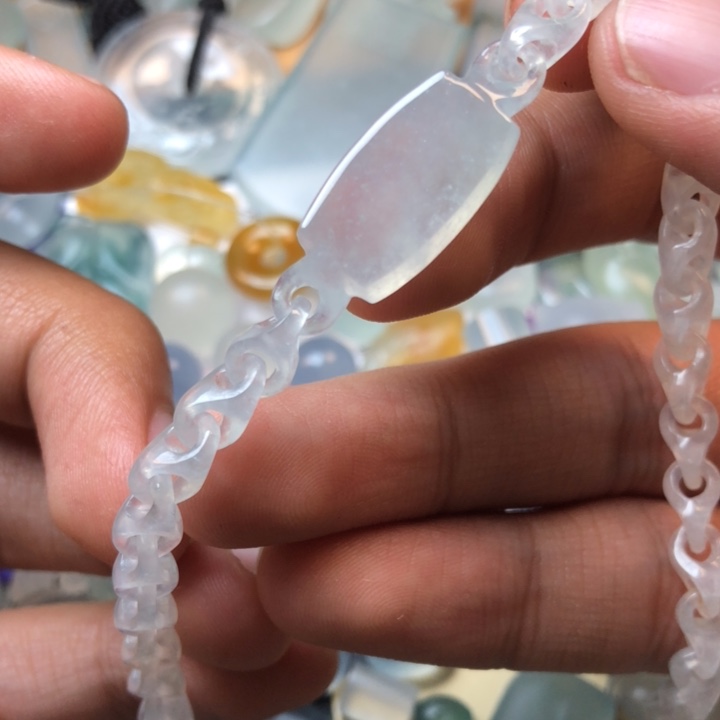 定制翡翠未镶嵌挂件