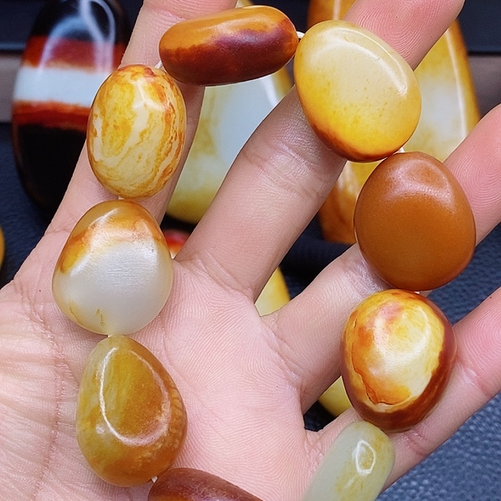 未镶嵌和田玉挂件