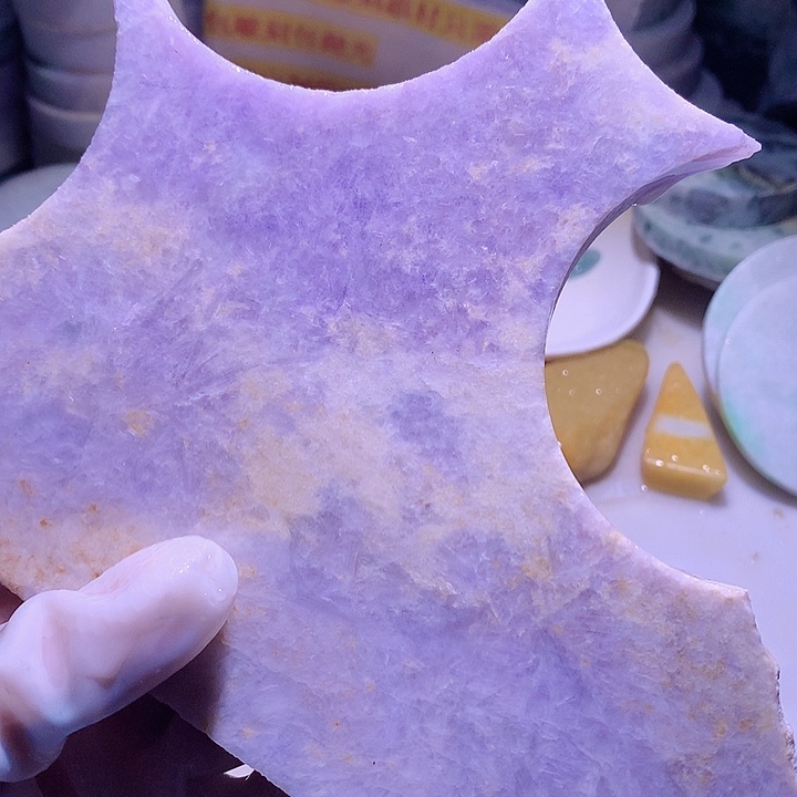 翡翠未镶嵌颈饰边角料