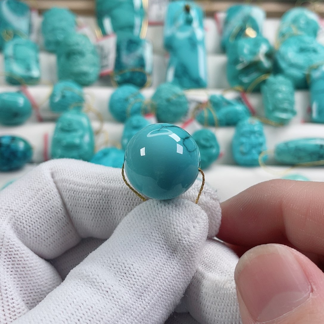 绿松石颈饰未镶嵌