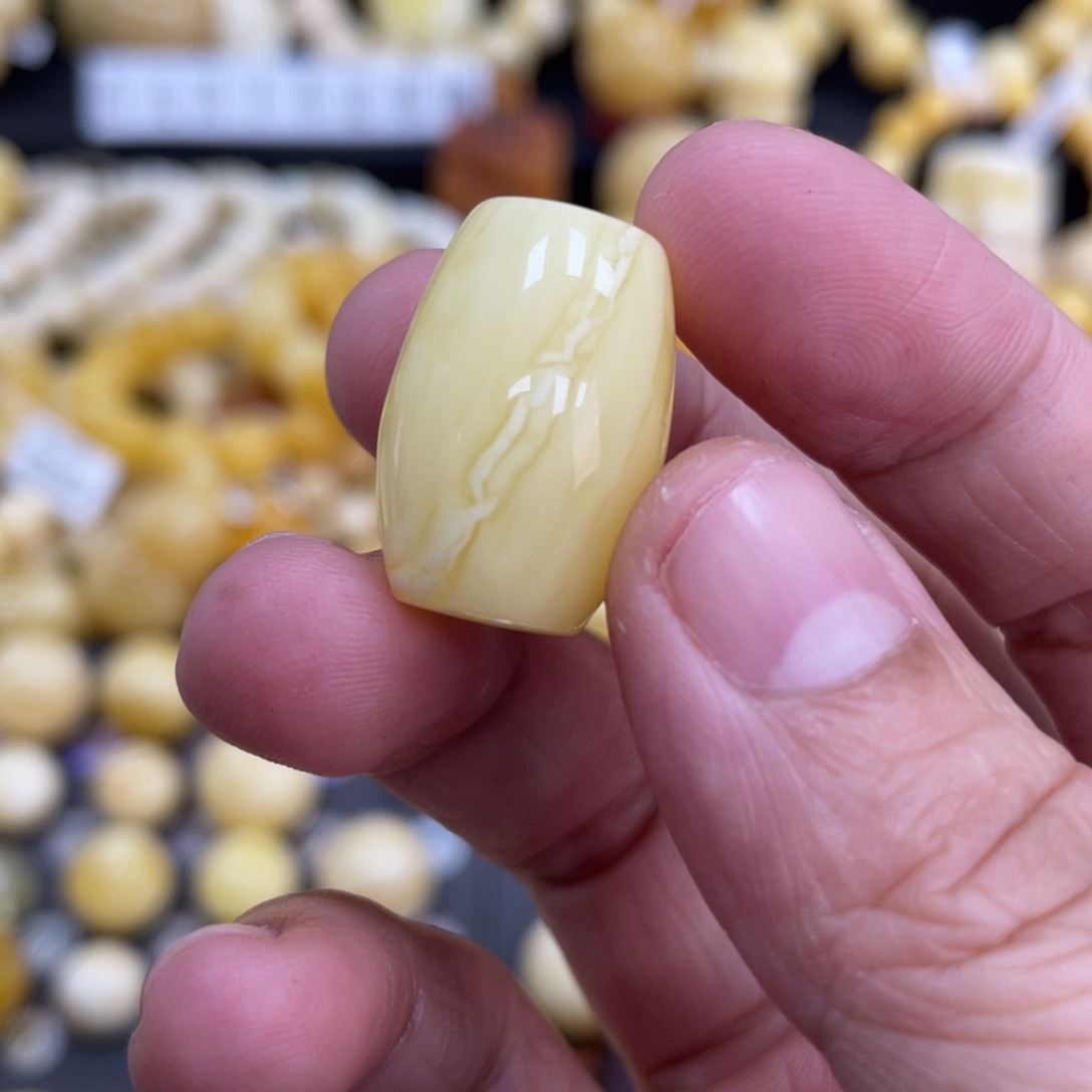 琥珀珠宝奇石未镶嵌15.2*22mm