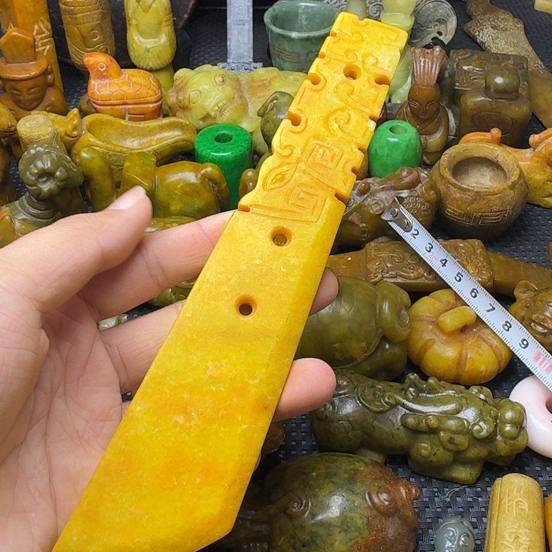 白玉菩提吊坠。。。