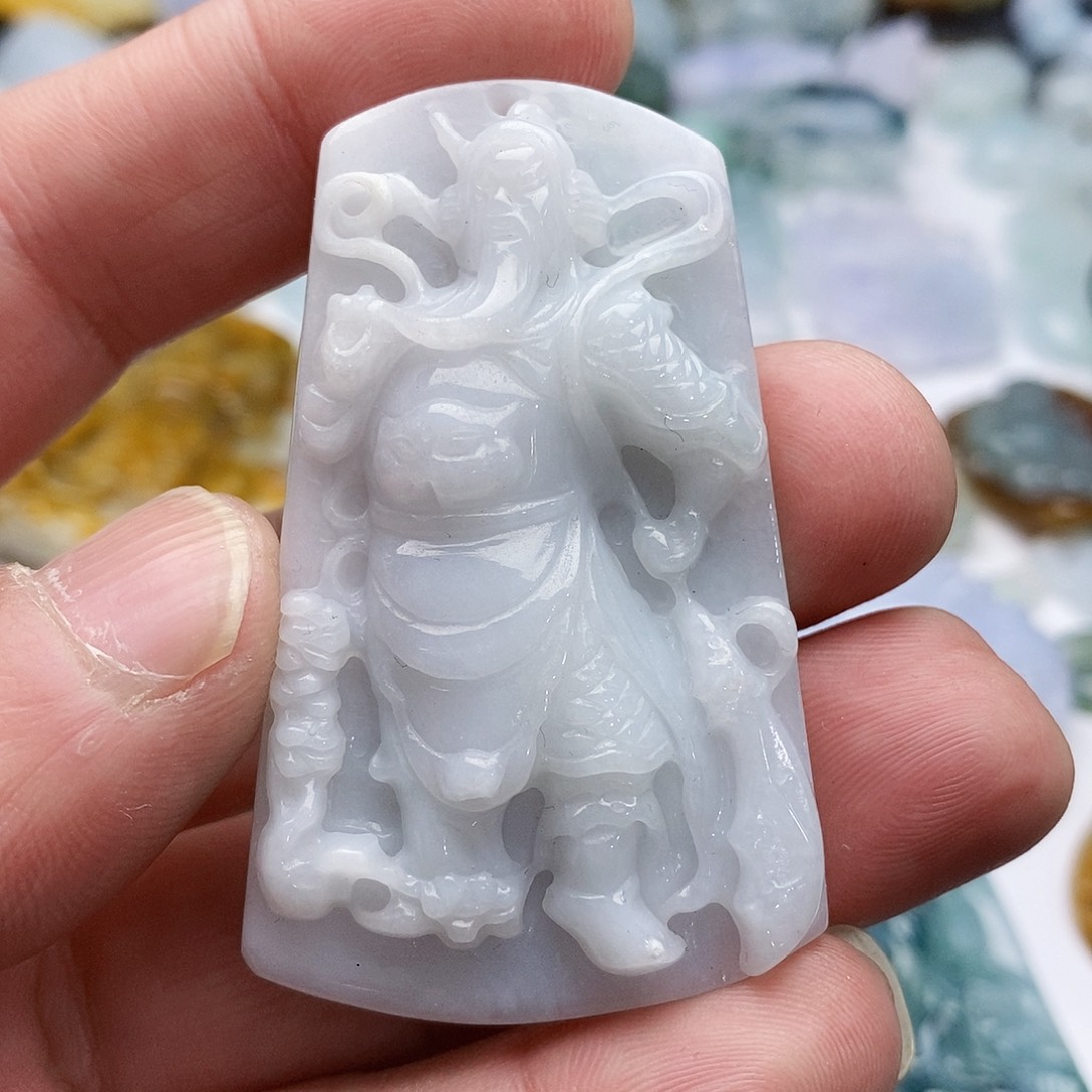 翡翠颈饰未镶嵌关二爷