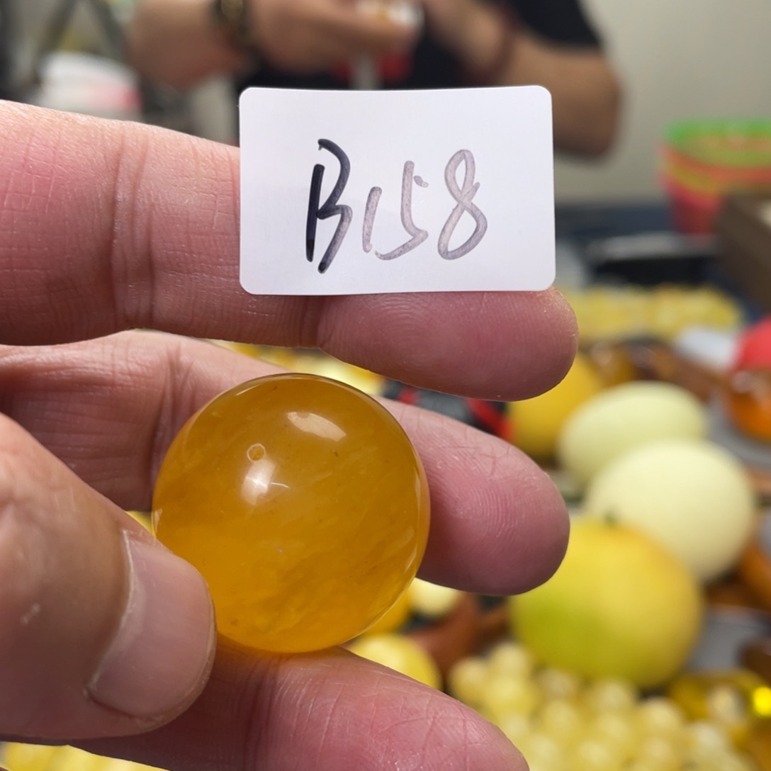 手链琥珀未镶嵌多样性发，发其中一件