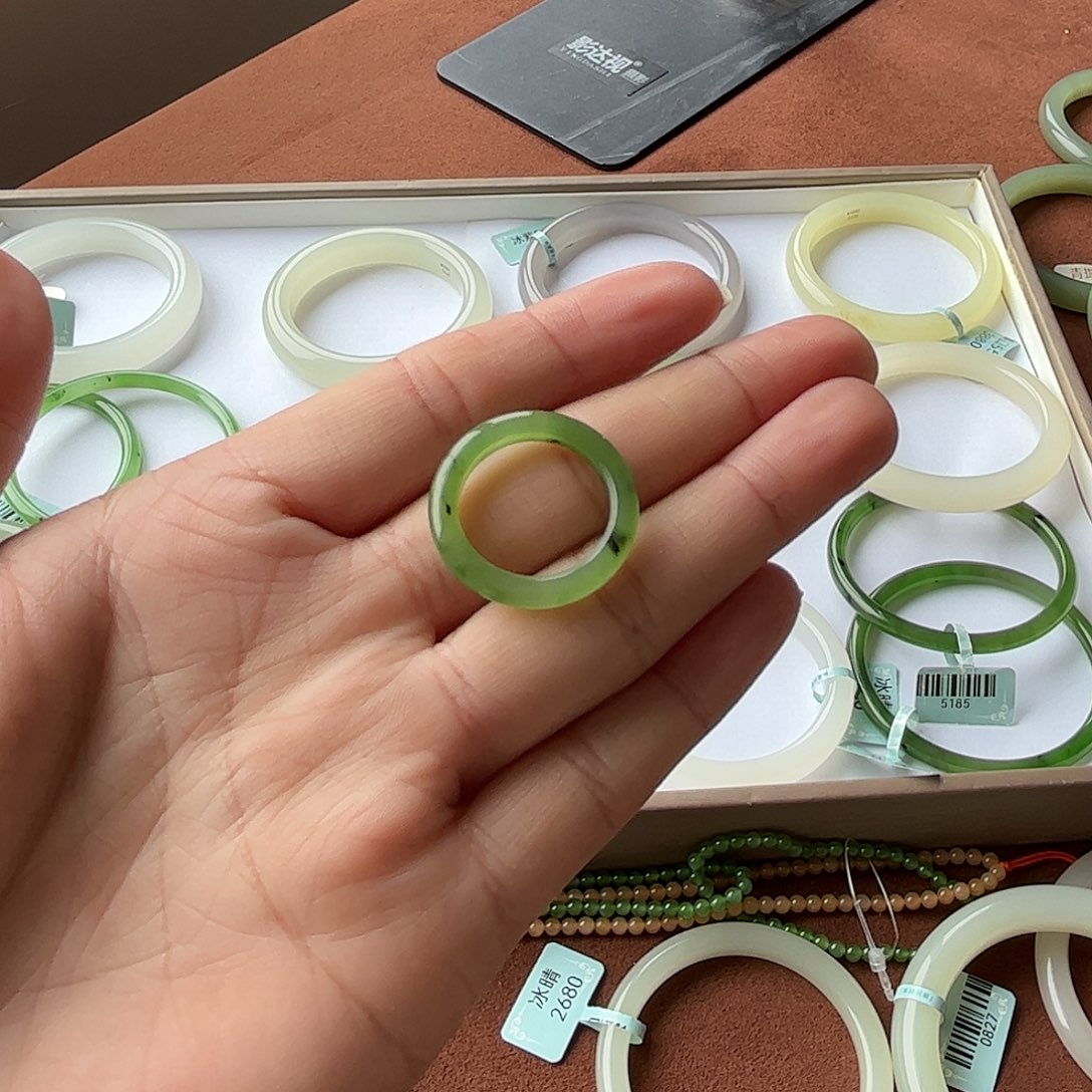 和田玉戒指未镶嵌