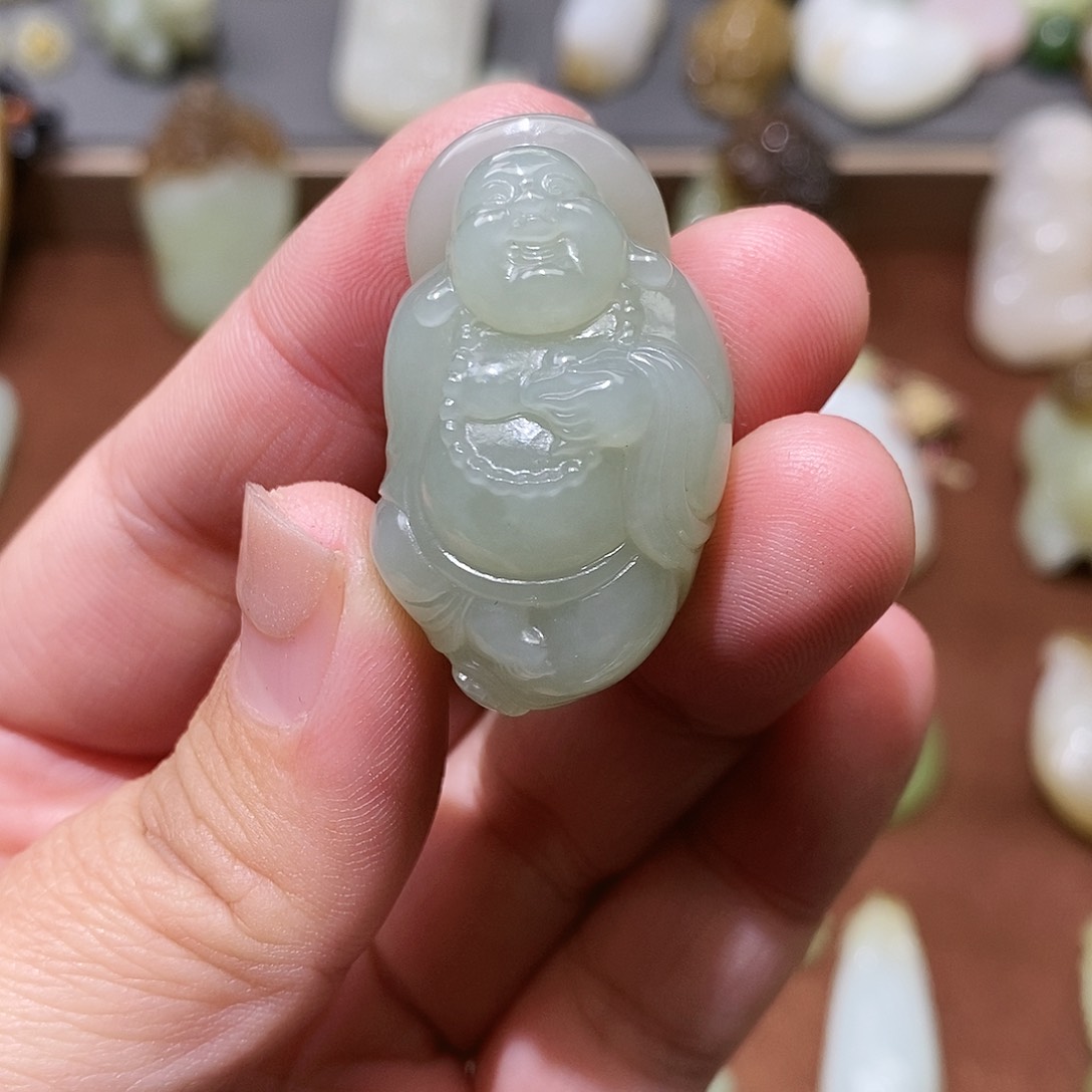 和田玉颈饰未镶嵌财*