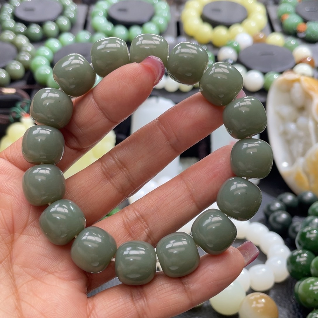 和田玉手串未镶嵌