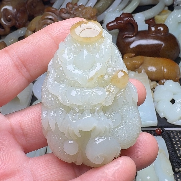 未镶嵌和田玉挂件