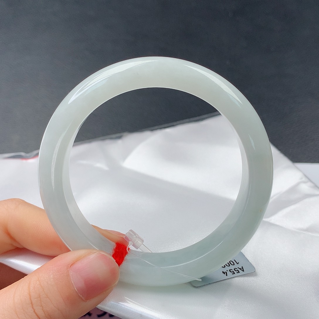 翡翠手镯未镶嵌59正56