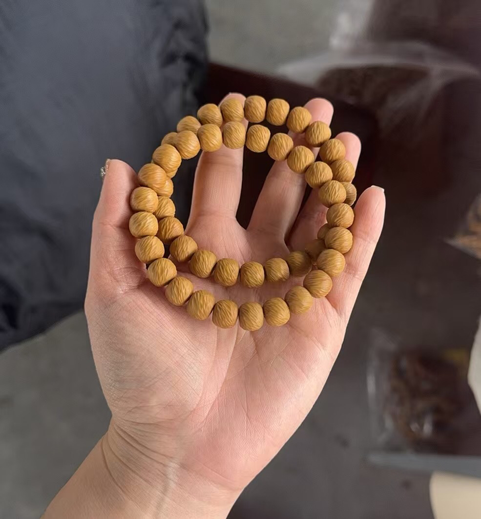 原色猴头核桃手串雕刻工艺云锦款