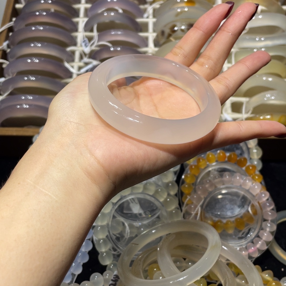 玛瑙/玉髓未镶嵌手镯