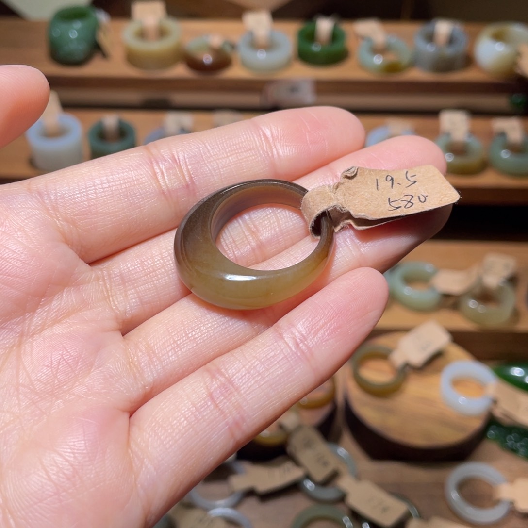 和田玉戒指未镶嵌巴***化19.5