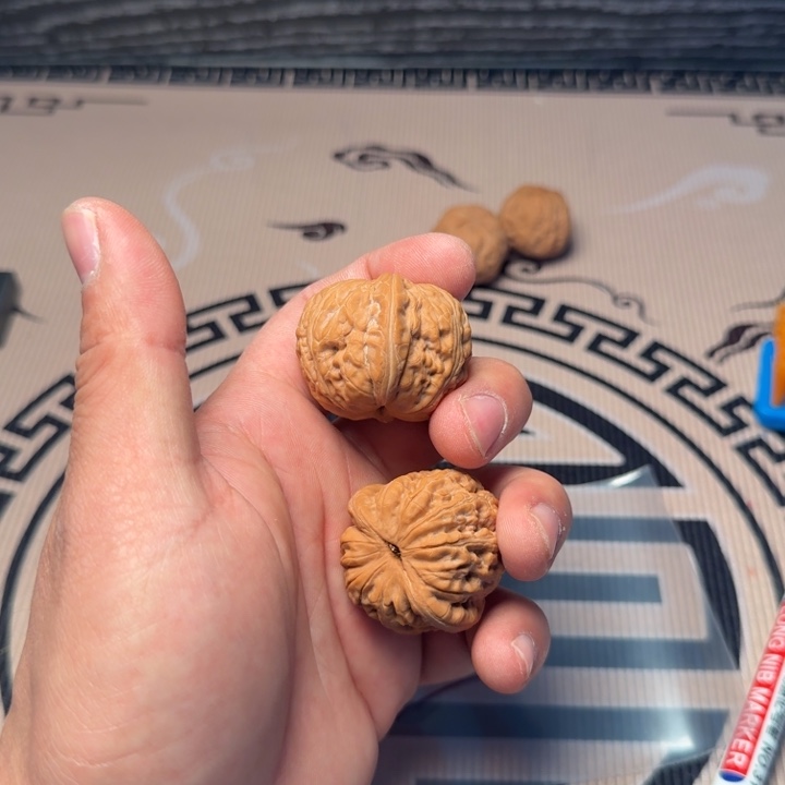 李***）大叶紫檀（黑酸枝木类）