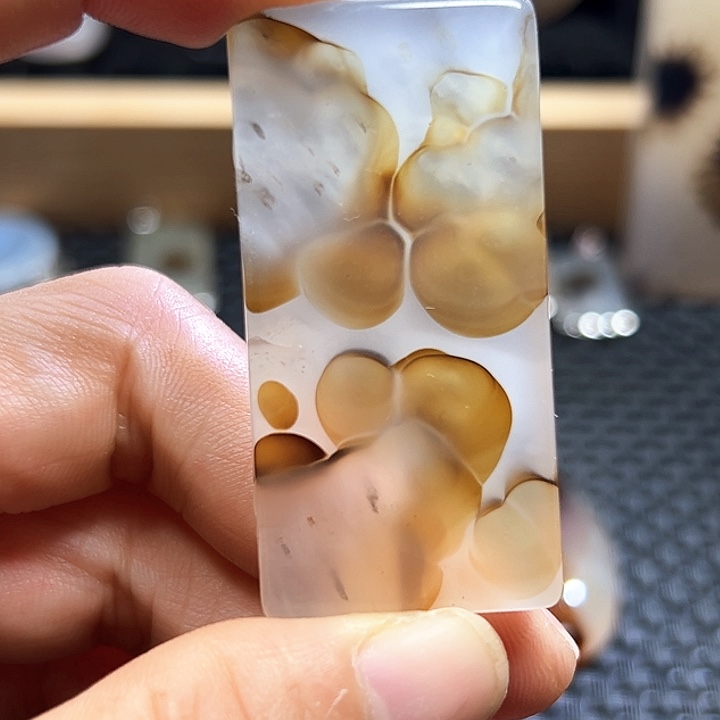 玛瑙/玉髓未镶嵌珠宝半成品